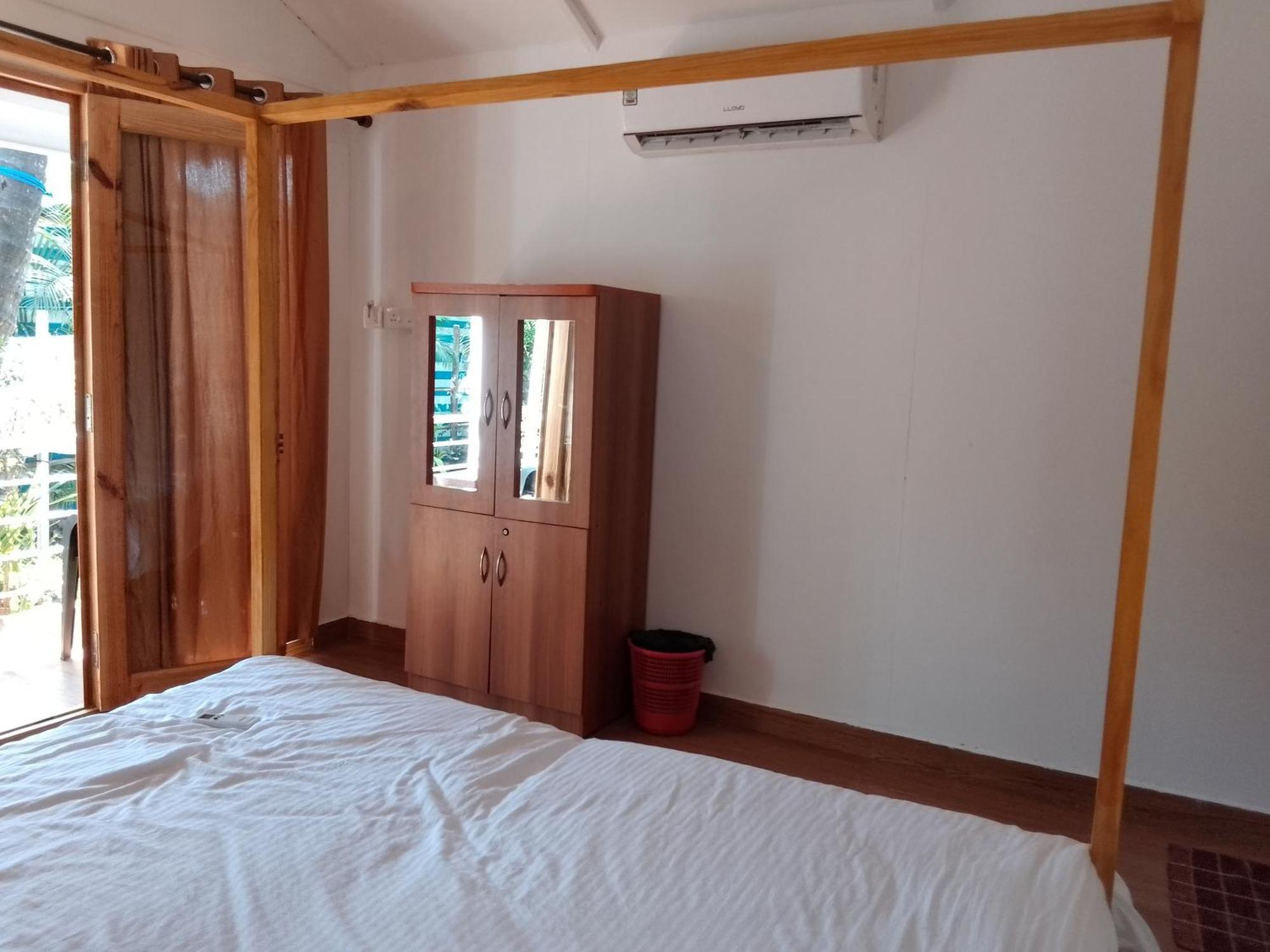 Royal Castle Resort Palolem, Canacona Exterior photo